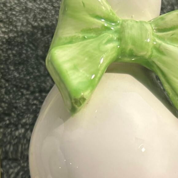 Shmoo Figures Ceramic Shakers c1950s - Picture 6 of 6